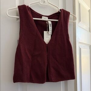 NWT Wilfred Deep Red Knit Crop Top